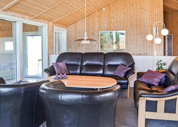 Dom wakacyjny Stunning In With Sauna *